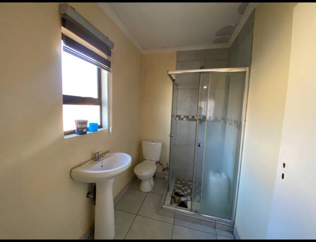 3 BEDROOM HOUSE FOR SALE IN VANDERBIJLPARK CE 4